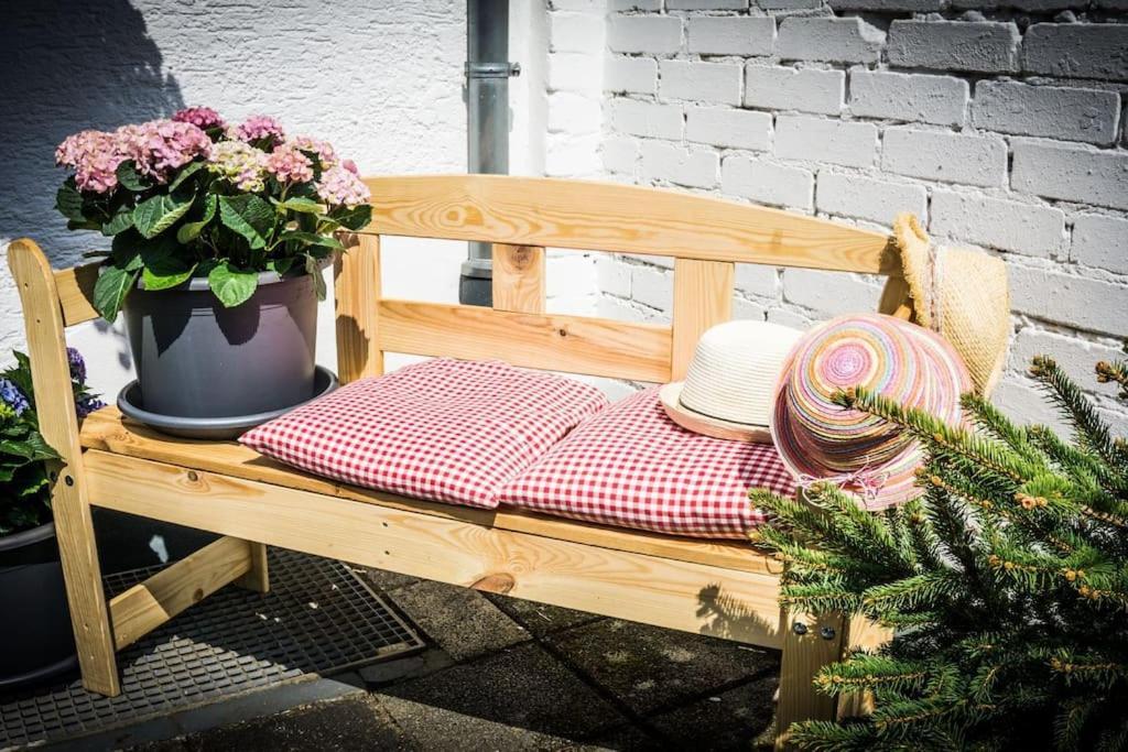 Schoenes Haus Mit Grossem Garten Seligenstadt Eksteriør billede